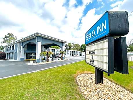 Relax Inn Perry National Fairgrounds Area I-75