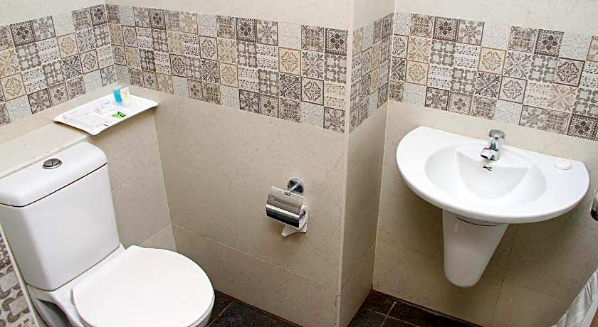 Vinayaga by Poppys, Kumbakonam