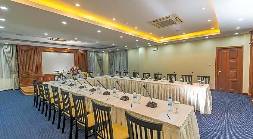 Kampong Thom Royal Hotel