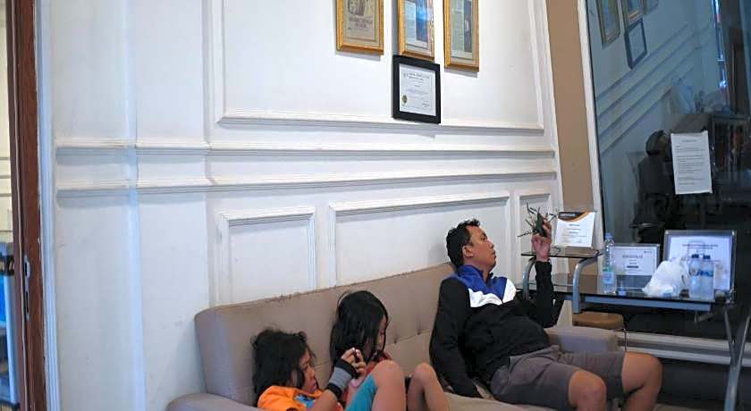 Pondok Sabaraya Haji Juanda Cikampek Purwakarta