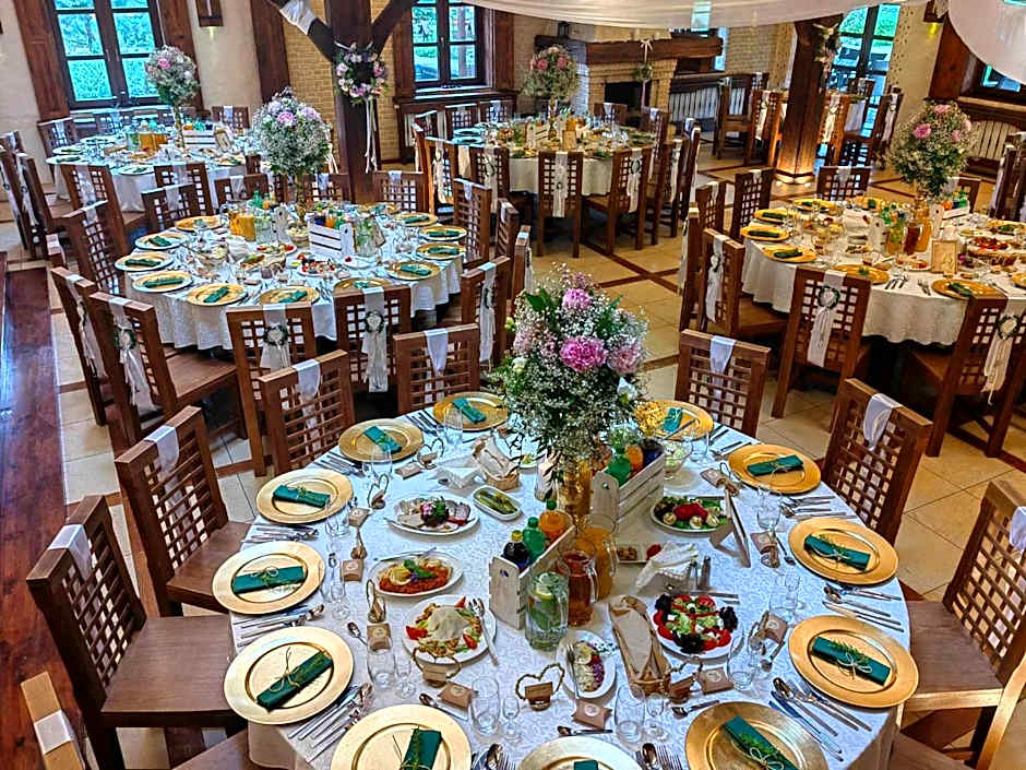 Kompleks rekreacyjno- hotelowo-wypoczynkowy FIRLEJOWE SIOŁO