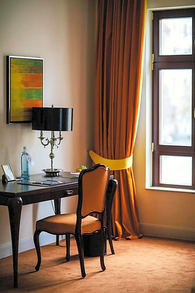 Relais & Chateaux Bulow Palais