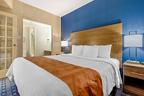 1 King Bed, 1 Double Bed, Suite, Nonsmoking