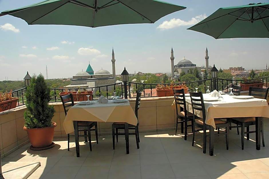 Rumi Hotel