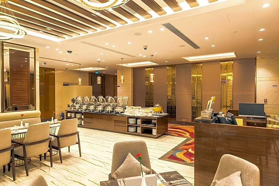 Royal Dragon Hotel