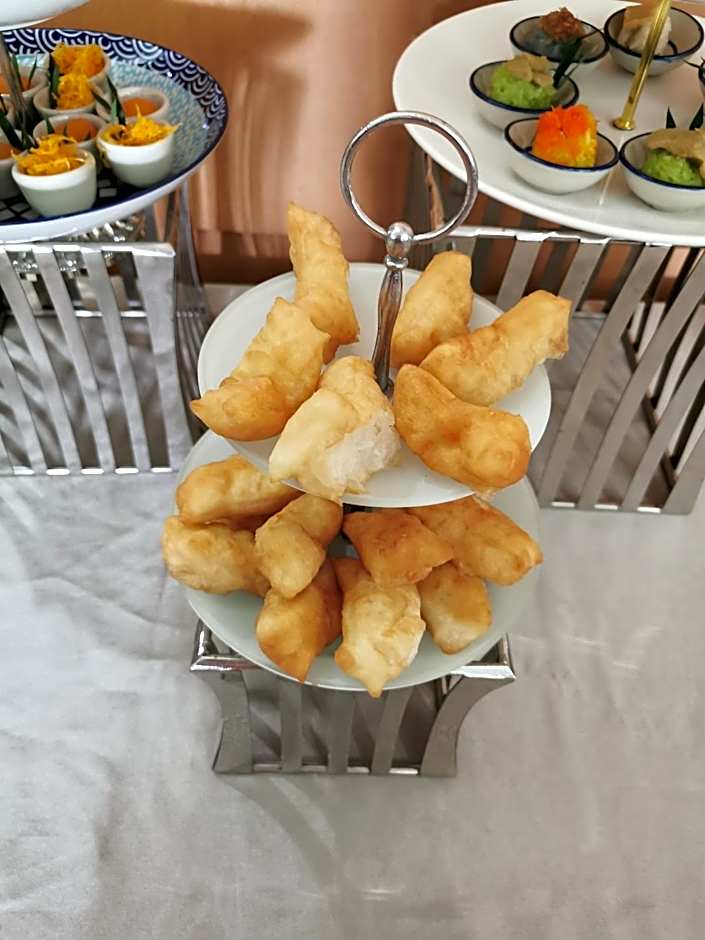 Morakot Twin Chumphon