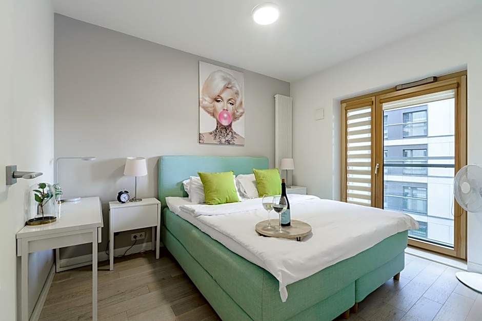 Lumina I Design 2-room Apartments I Parking I Balcony I Mennica Residence