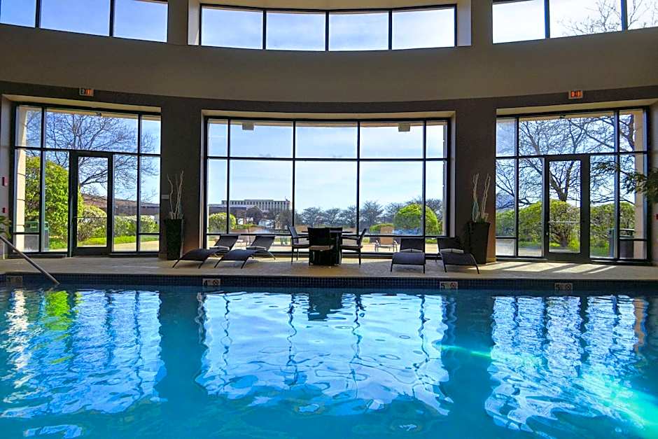 Renaissance Chicago Glenview Suites Hotel
