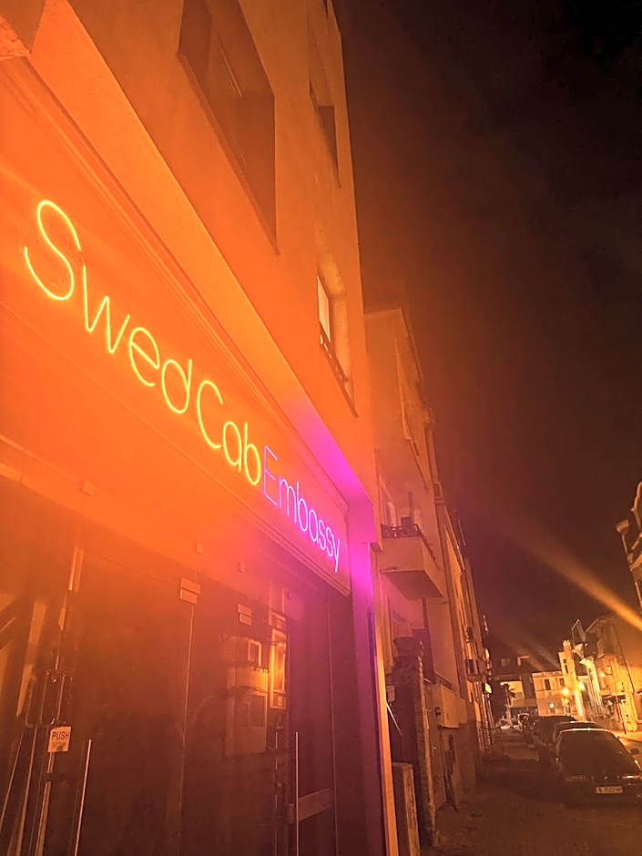 Swed Cab Embassy HoStel