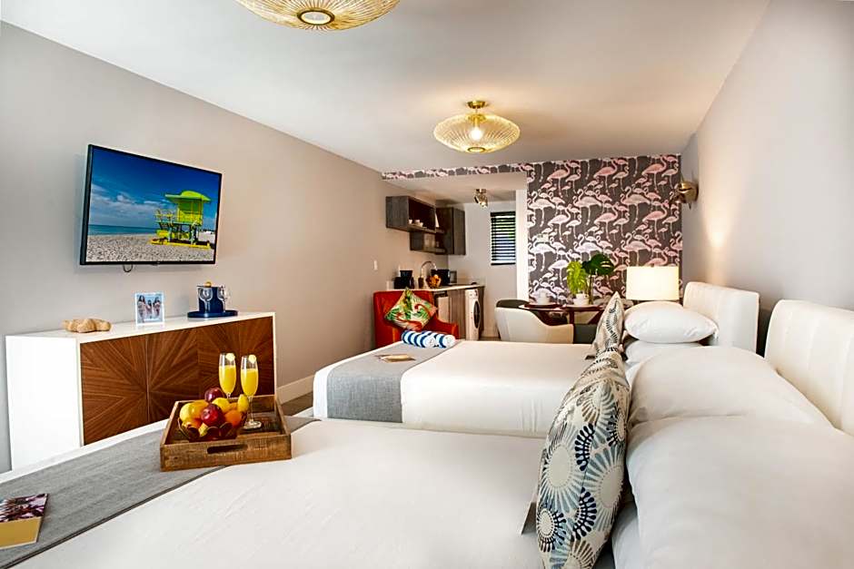 Waterside Hotel and Suites