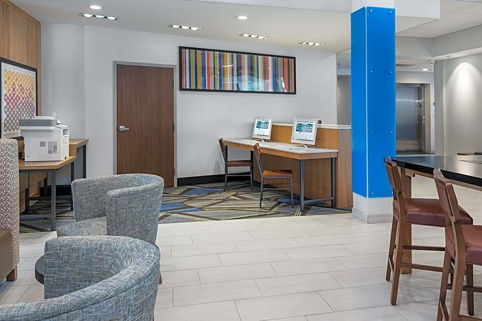 Holiday Inn Express & Suites Bryan - College Station By IHG