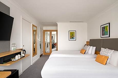 Standard Room with Two Single Beds