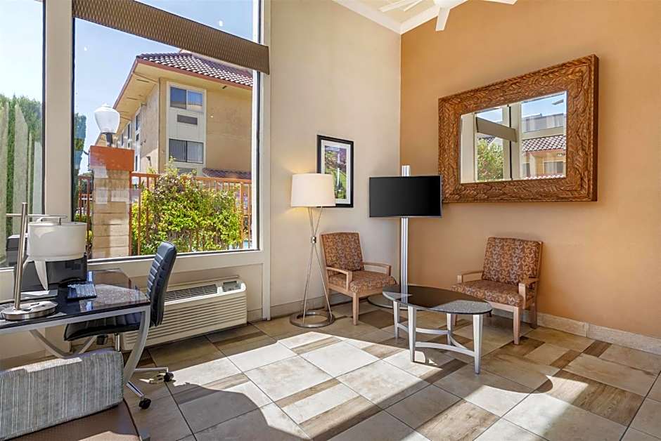 Best Western Plus Inn Of Hayward