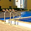 Gulf Suites Hotel Amwaj