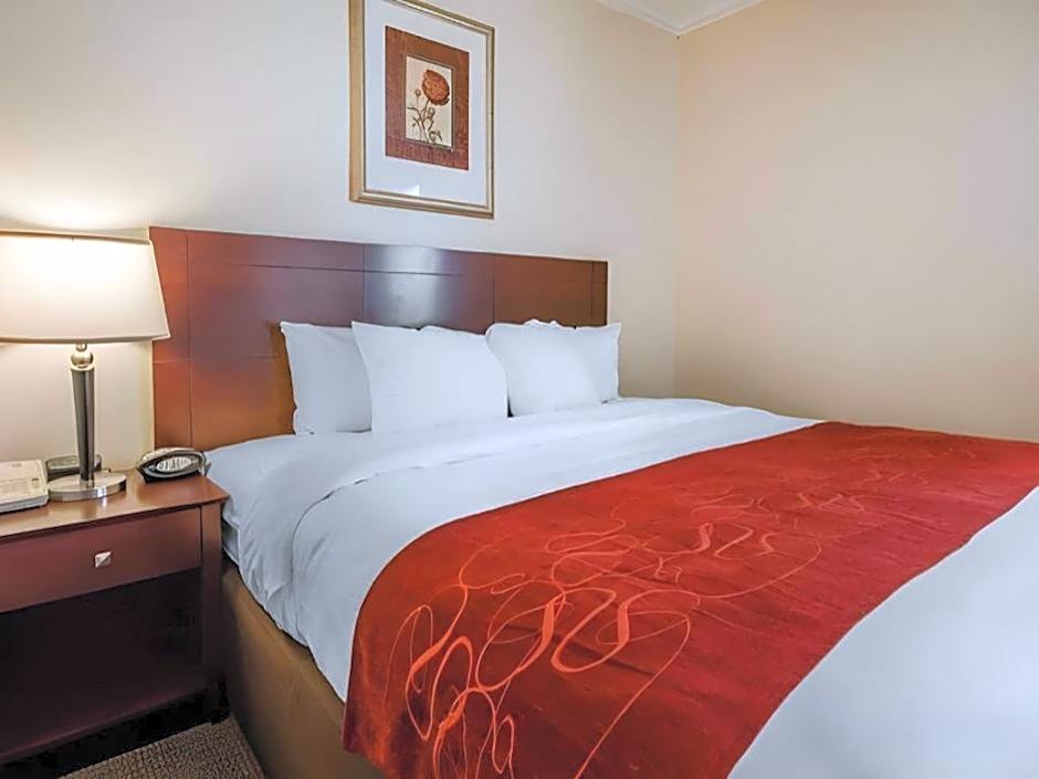 Quality Suites Jeffersonville - Louisville North