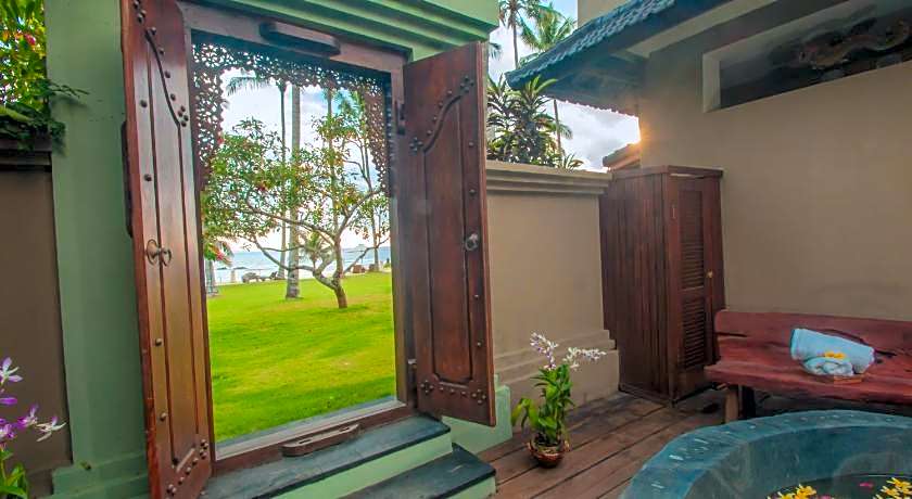 Beachfront Citakara Sari Villas