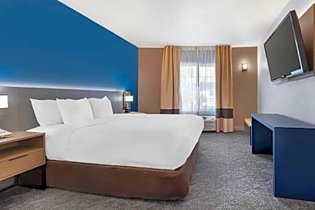 King Room - Accessible/Non-Smoking