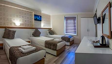 Comfort Triple Room with Shower