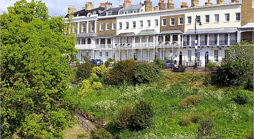 Hamiltons Boutique Hotel