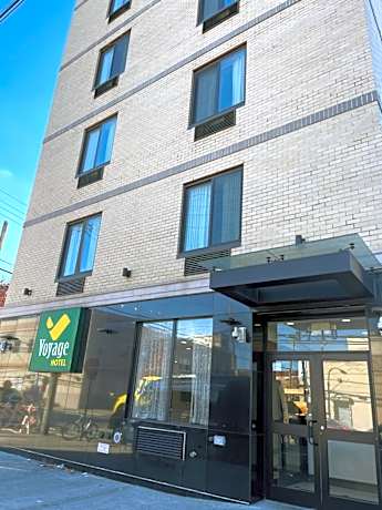 Voyage Hotel