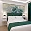 Petit Hotel