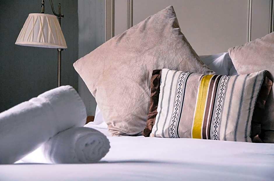 Gregory by the Warren Collection