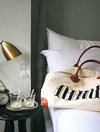 Deluxe - Non-Smoking