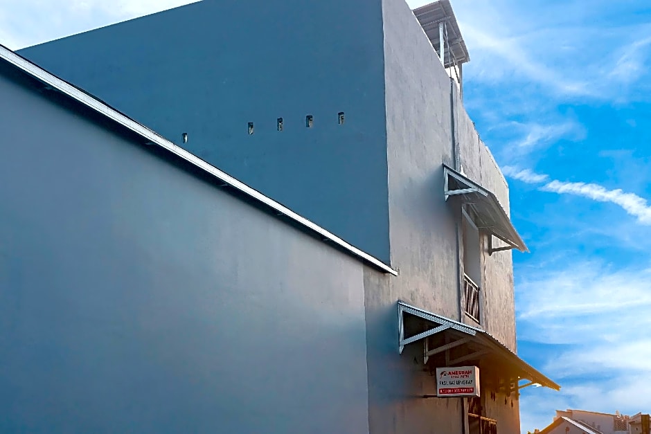 Hotel O Almeerah Homestay Syariah Near RS Hermina