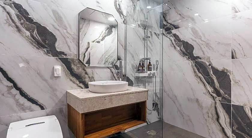 Gwangju HOUND Hotel (formerly Gwangju Washington Hotel)