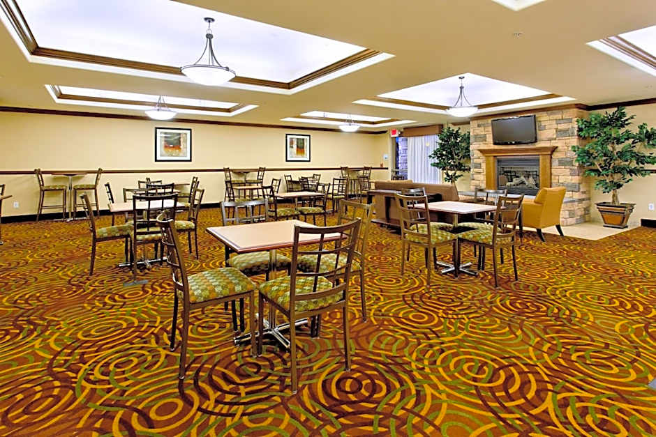 Holiday Inn Express & Suites Fresno Northwest-Herndon By IHG