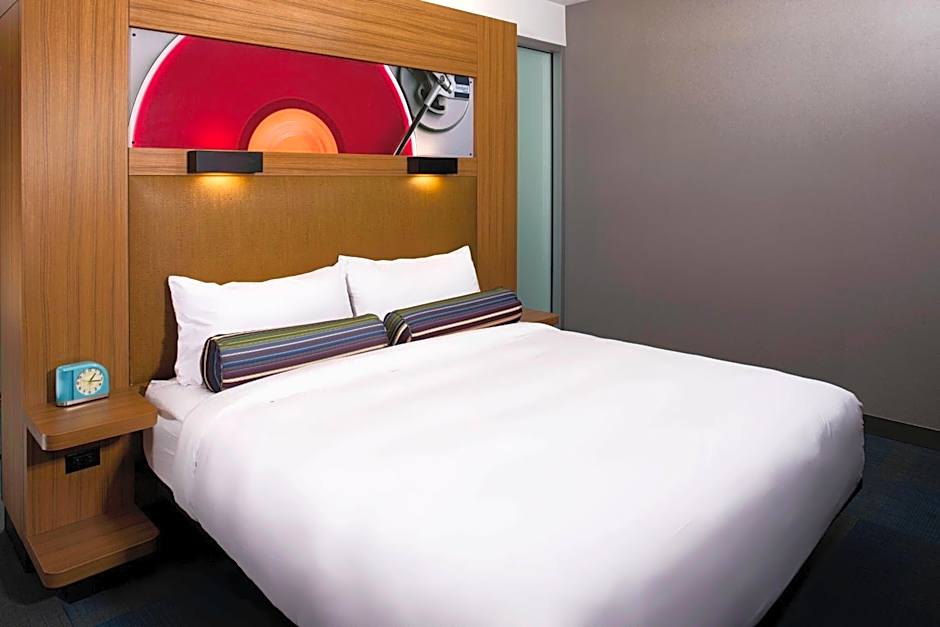 Aloft Cleveland Downtown
