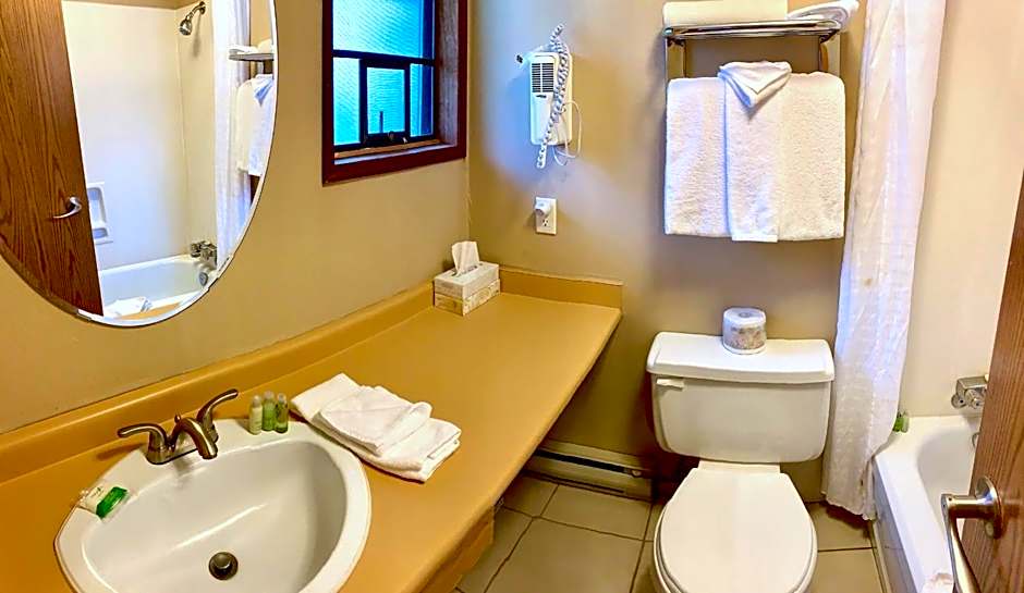 Sunwapta Falls Rocky Mountain Lodge