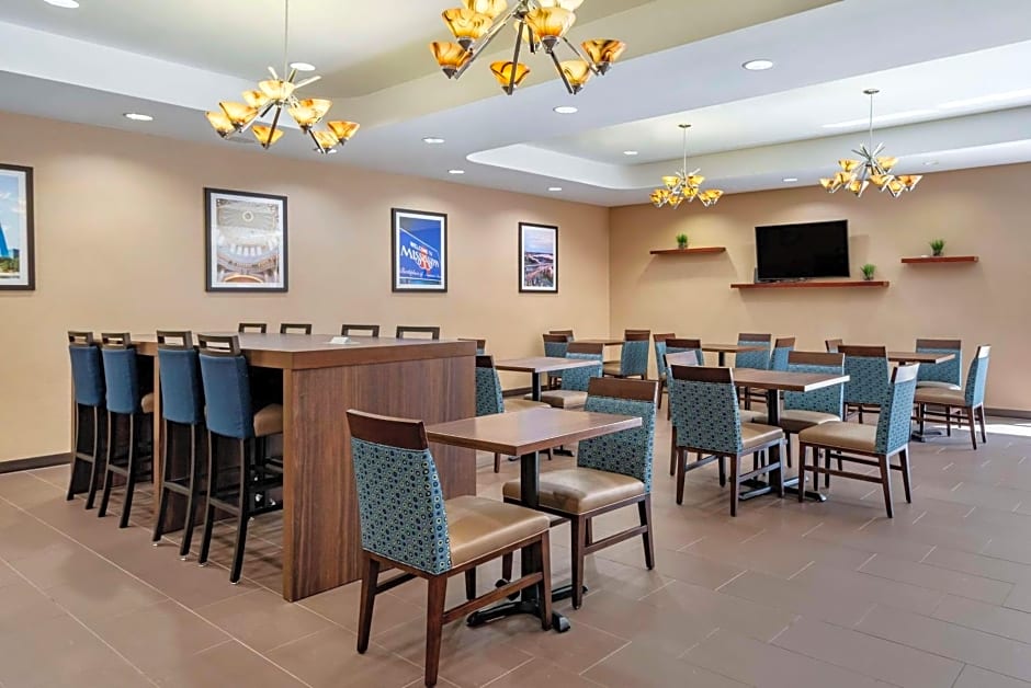 Comfort Suites Airport Flowood
