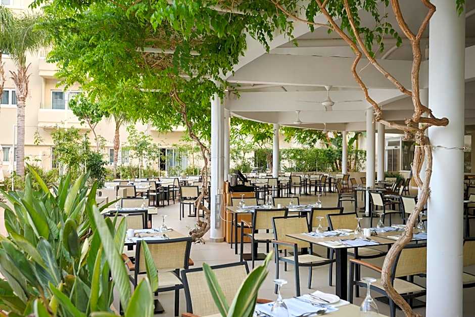 Sunrise Oasis Hotel & Waterpark