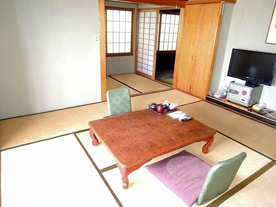Yudanaka Onsen Shimaya