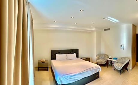 Studio with Partial Sea View