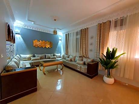 Fnideq Elegant, Familia, Bienestar y mercado