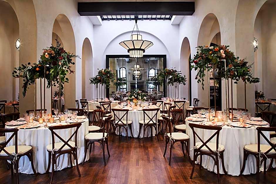 Hotel Figueroa, Unbound Collection by Hyatt