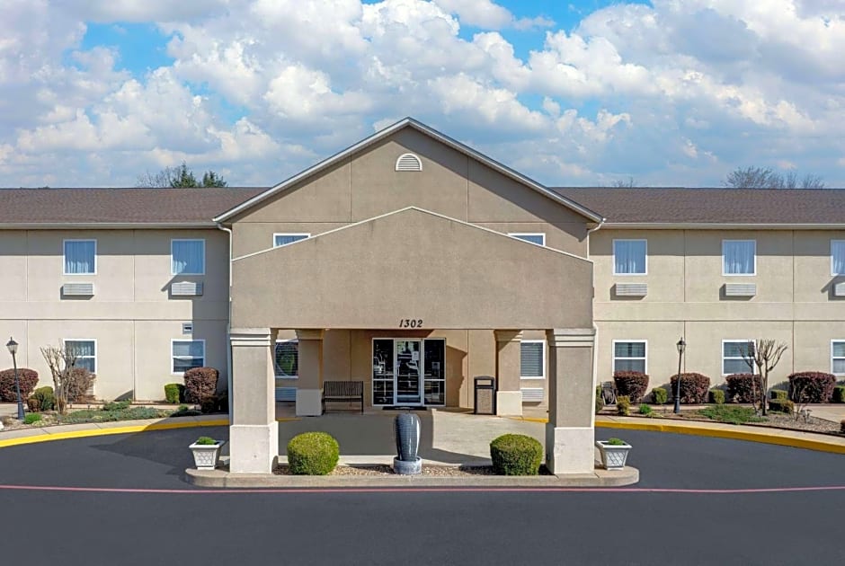 Days Inn & Suites by Wyndham Cabot