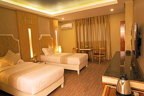 Deluxe Twin Room with One Way Airport Transfer