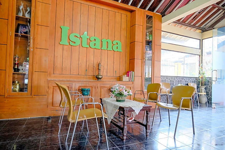 OYO 1984 Hotel Istana Family Syariah