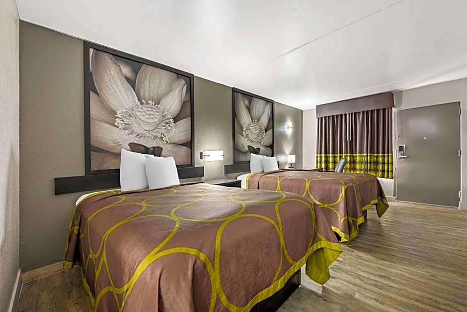 Super 8 by Wyndham Garysburg/Roanoke Rapids