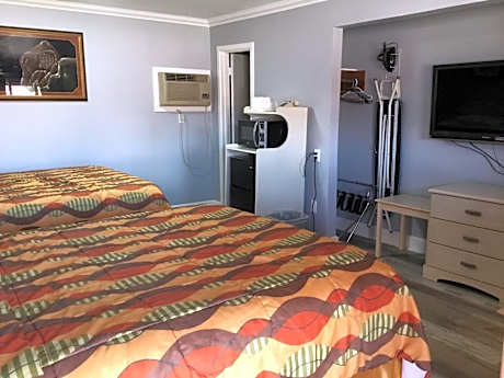 Double Room with Two Double Beds - Non-Smoking