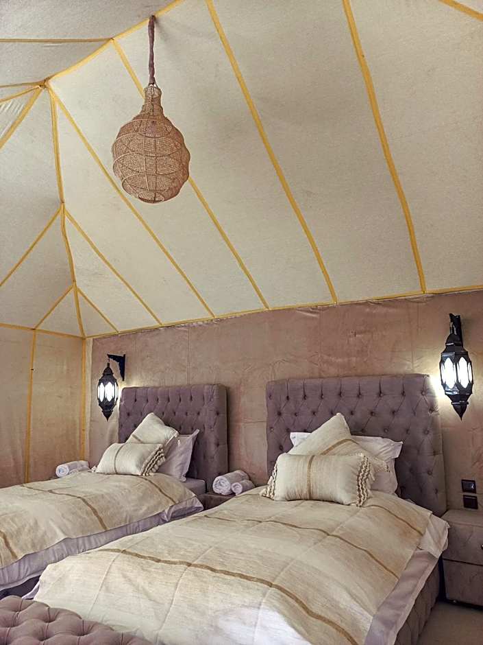 The Luxury ERG Safari Camp