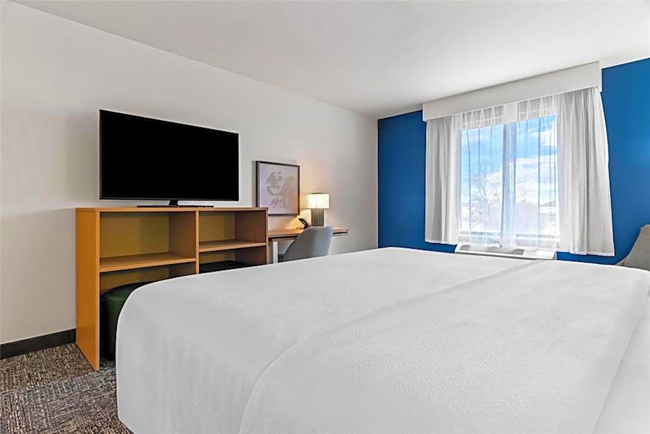 Spark by Hilton Merrillville