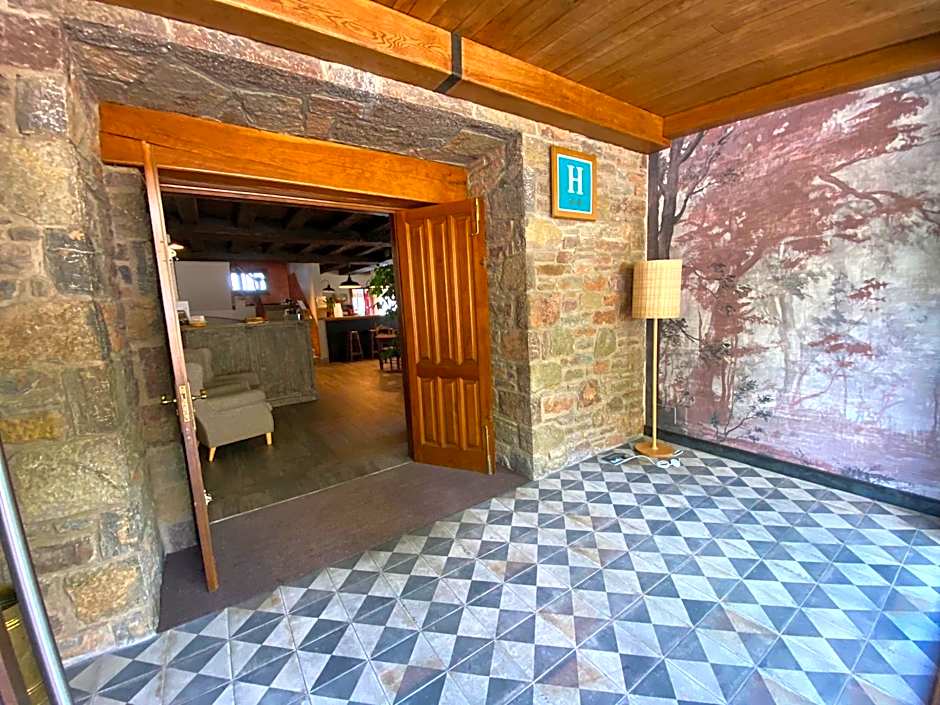 El Serrat De Tregura