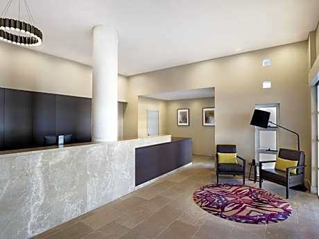 Paradise Centre Apartments