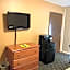 Townhouse Inn & Suites