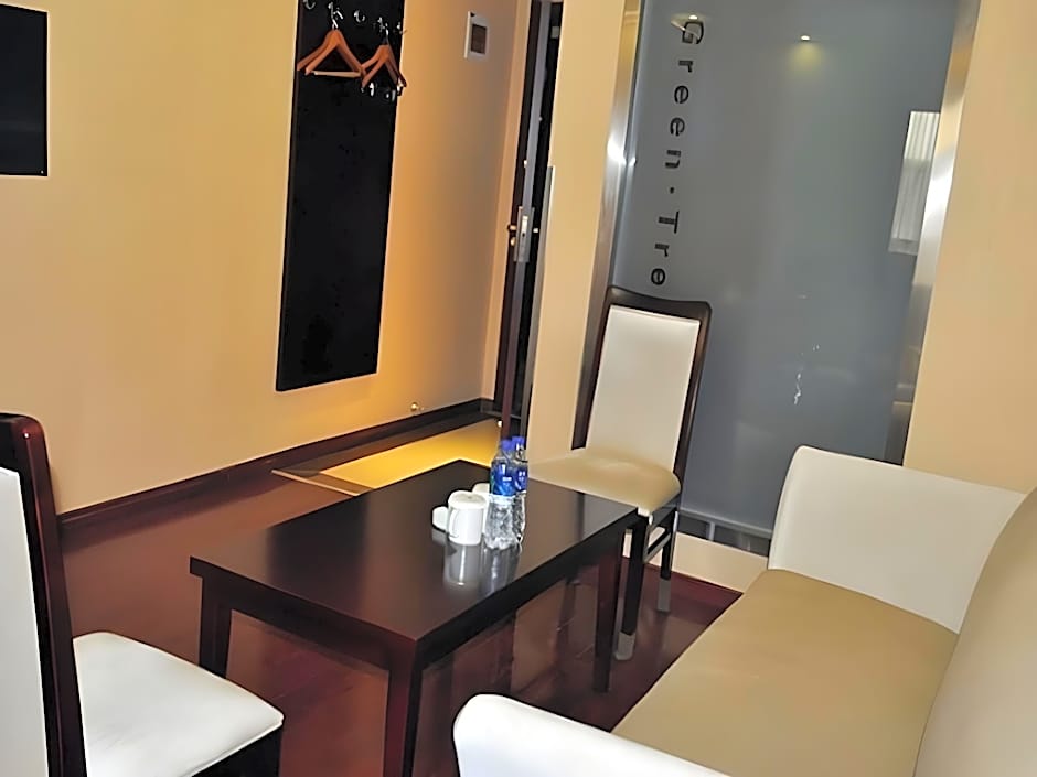 GreenTree Inn Jiangyin Zhouzhuang Shiji Avenue Business Hotel