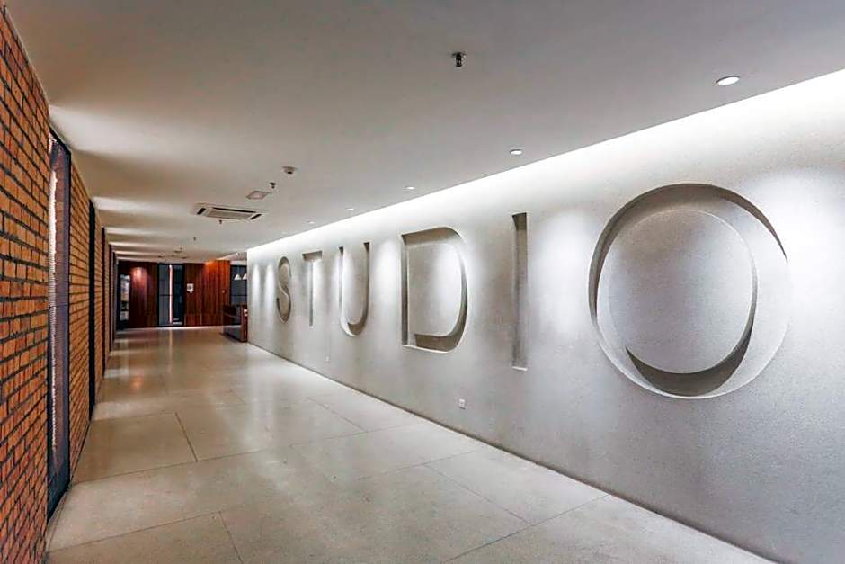 Five Studio - Empire Damansara